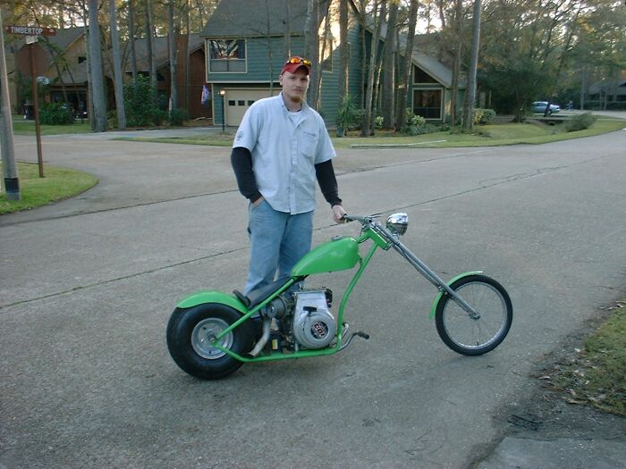 http://www.shortypen.com/projects/jason-makes-custom-mini-chopper/jason1.jpg