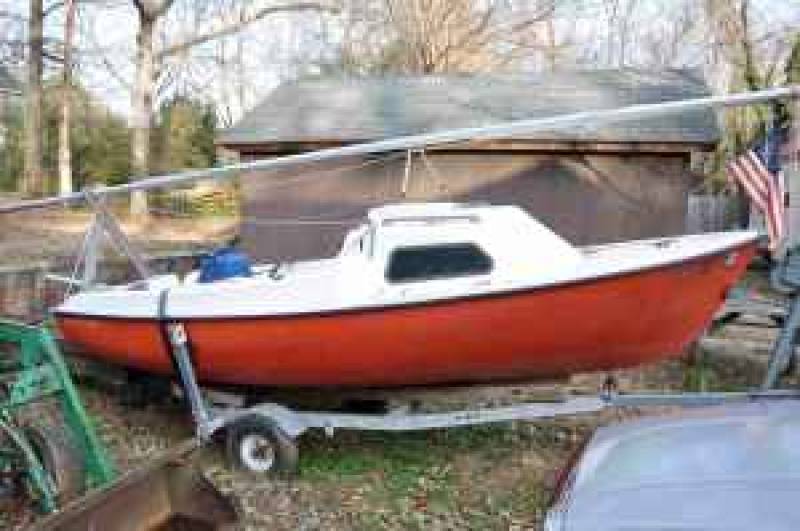 Lockley Newport 16 / Gloucester 16 / Neptune 16 by Lockley Newport Boats / Gloucester Yachts / Capital Yachts Corp.