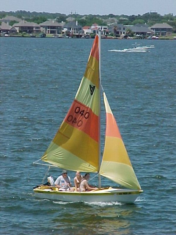 Vagabond 14 / Hobie One-14 / Holder 14 by Vagabond Boats