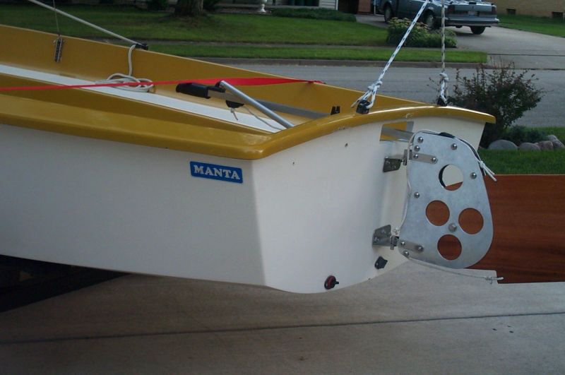 Manta Sailboat by Melen Marine Ltd