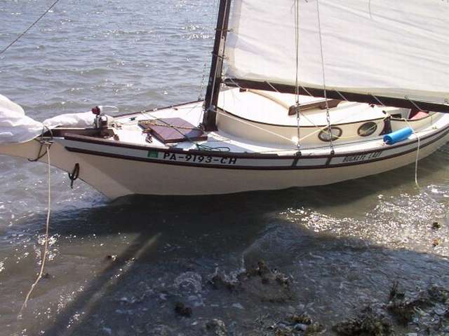 Stevenson Weekender Pocket Cruiser Sailboat