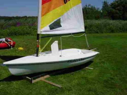 Holder 12 / Hobie One Funseeker by Holder / Hobie ( Coleman )