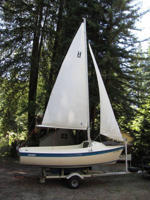 Vagabond 17 Daysailor / Hobie Weekender 17 by Vagabond Sailboats / Hobie Cat