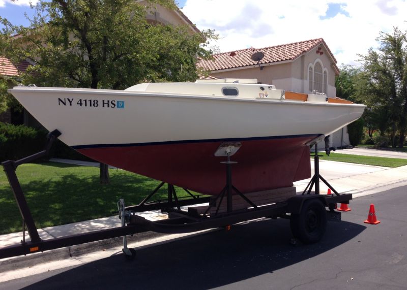 Bristol Corinthian 19 Sailboat by Bristol Yachts (Sailstar division)