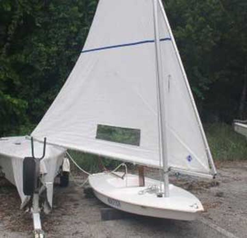 Minifish ( Mini Fish ) Sailboat by AMF / Alcort